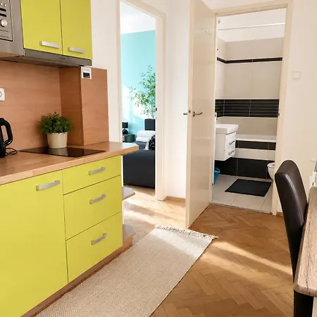 Near Charles Bridge & National Theatre Apartament Praga